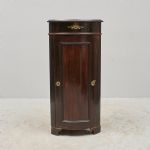 1559 3132 CORNER CUPBOARD